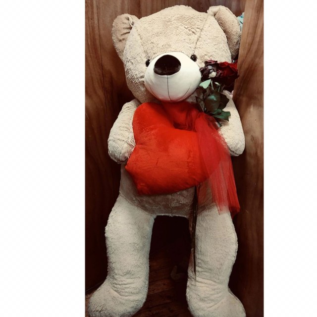 XXXL Love Bear & Roses 1.5m